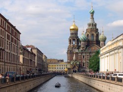 Санкт-Петербург празднует День рождения Санкт-Петербург празднует День рождения